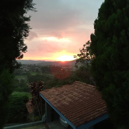 Linda Chacara Com Piscina Villa Atibaia Luaran gambar