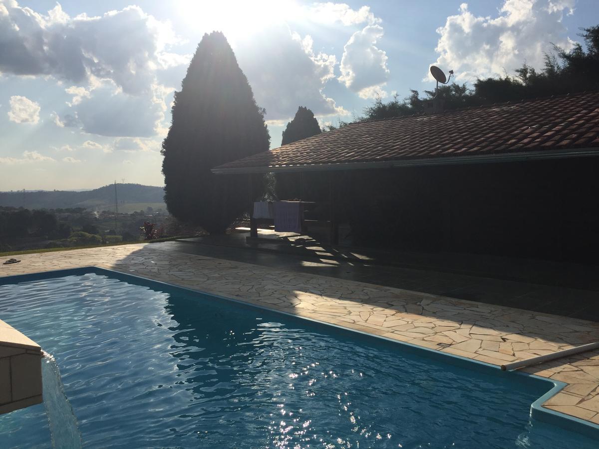 Linda Chacara Com Piscina Villa Atibaia Luaran gambar