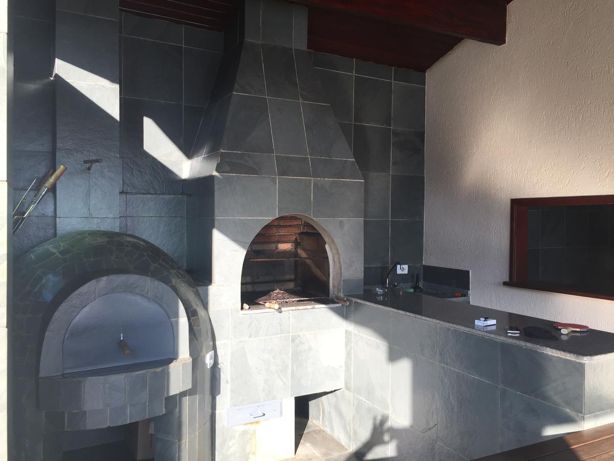 Linda Chacara Com Piscina Villa Atibaia Luaran gambar