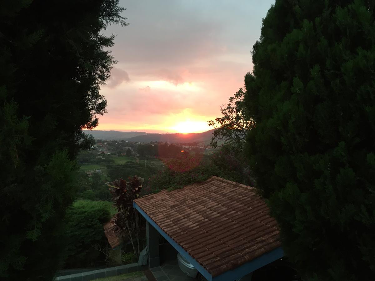 Linda Chacara Com Piscina Villa Atibaia Luaran gambar